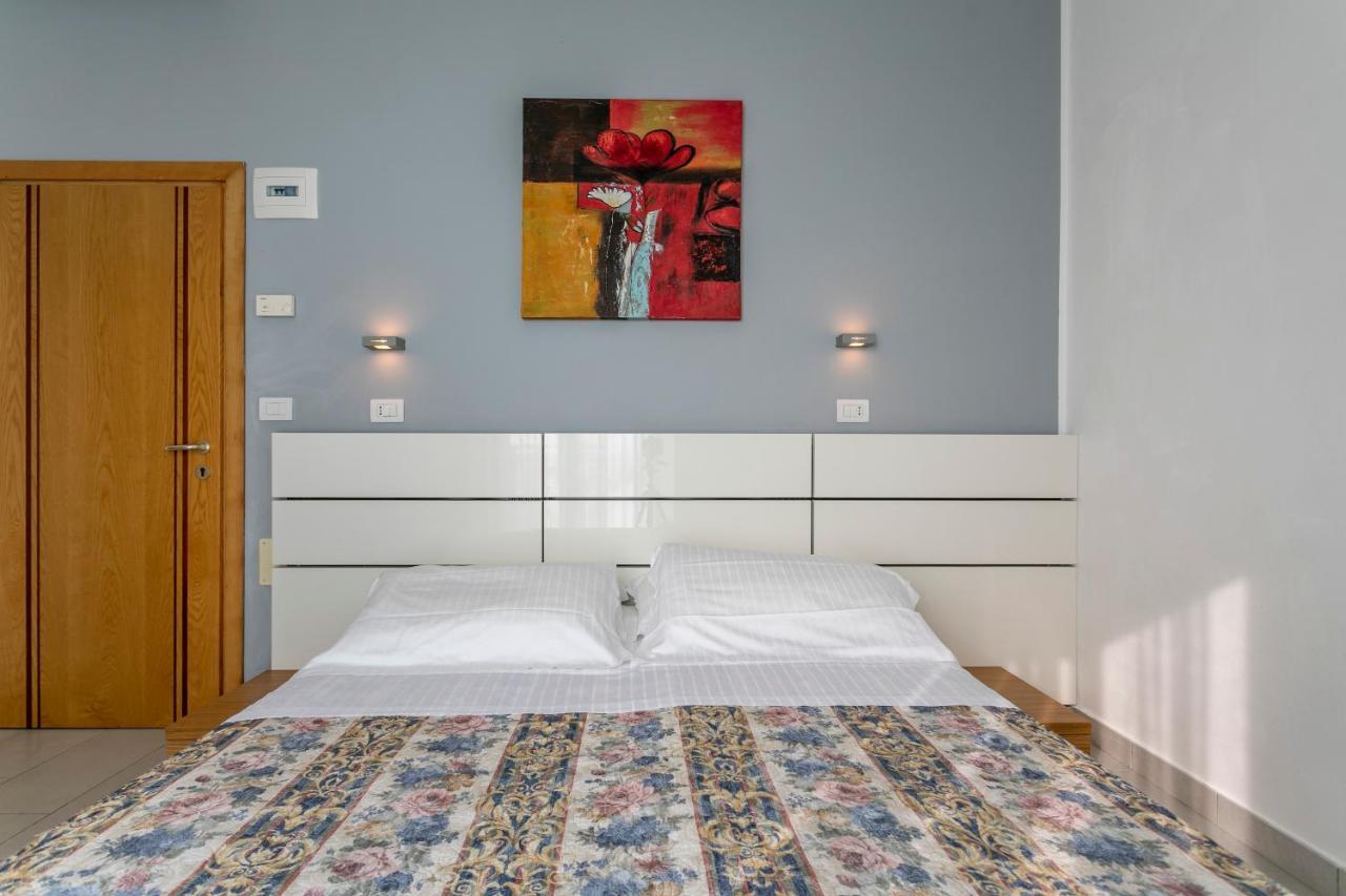 מילאנו מריטימה Hotel Baya - In Centro, Sul Mare מראה חיצוני תמונה