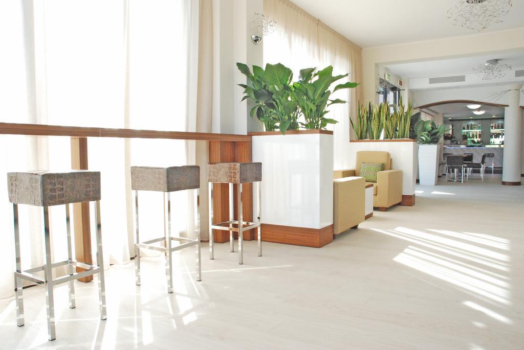 מילאנו מריטימה Hotel Baya - In Centro, Sul Mare מראה חיצוני תמונה