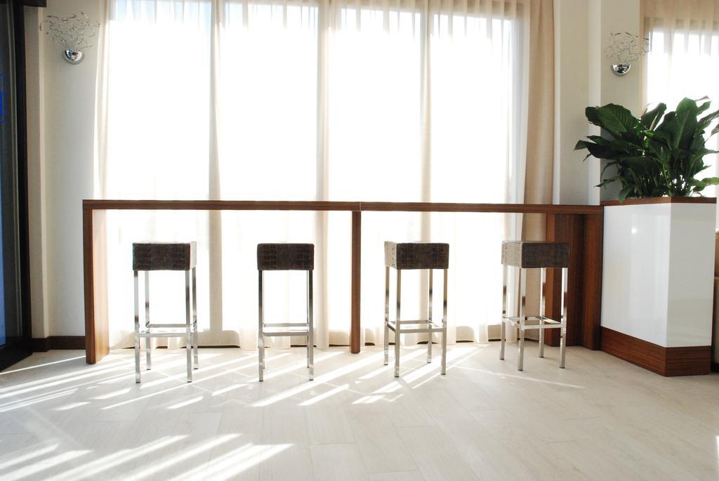 מילאנו מריטימה Hotel Baya - In Centro, Sul Mare מראה חיצוני תמונה